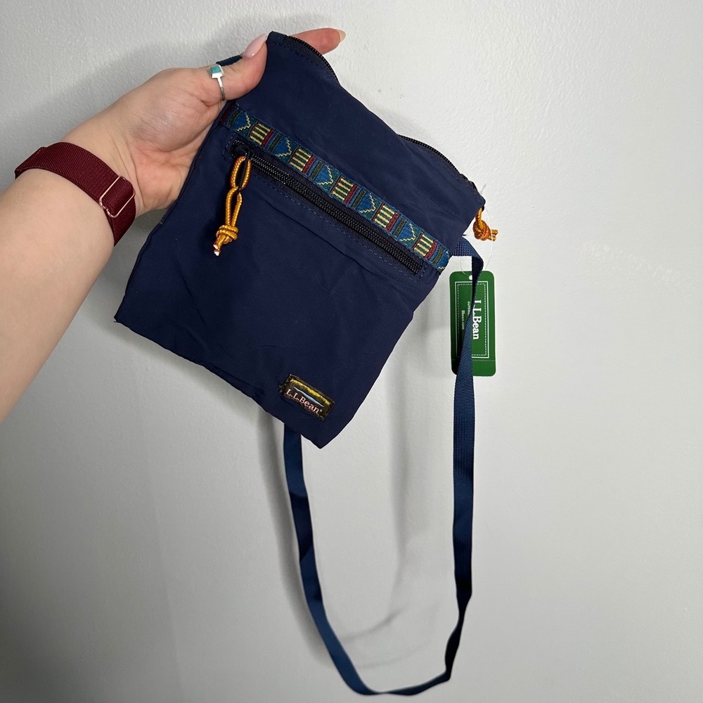 L.L. Bean Mountain Classic Crossbody Bag Unisex OS Navy New‎ NWT 515143 Nylon